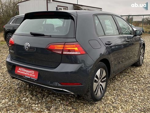 Volkswagen e-Golf 2020 - фото 12