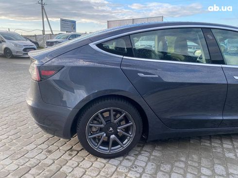Tesla Model 3 2018 серый - фото 12