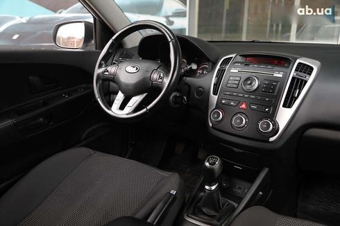 Kia Cee'd 2009 - фото 9