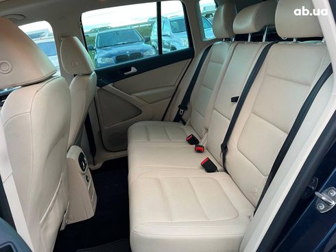 Volkswagen Tiguan 2016 синий - фото 36