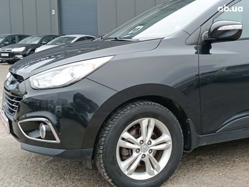 Hyundai ix35 2010 черный - фото 2