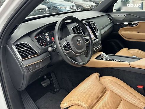 Volvo XC90 2021 - фото 27