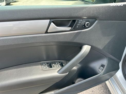 Volkswagen Passat 2014 серый - фото 18