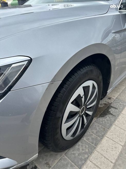 Volkswagen Passat 2019 серебристый - фото 18