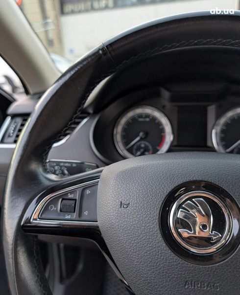 Skoda Octavia 2018 черный - фото 9