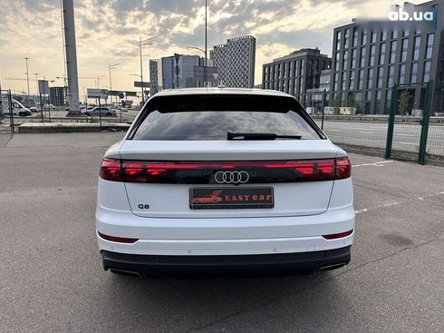 Audi Q8 2023 - фото 17