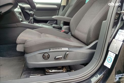 Volkswagen Passat 2016 черный - фото 3