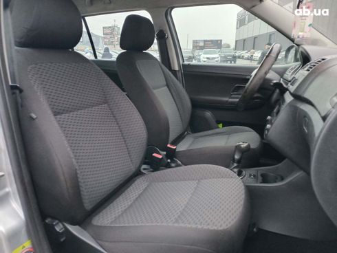 Skoda Fabia 2011 серый - фото 24