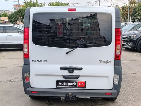Renault Trafic 2014 белый - фото 15