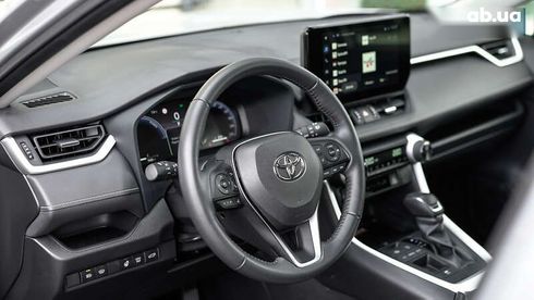 Toyota RAV4 2024 - фото 15