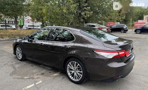 Toyota Camry 2019 - фото 22