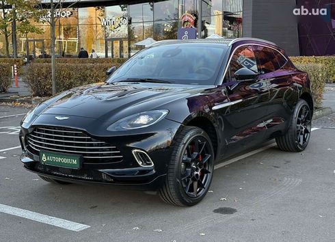 Aston Martin DBX 2023 - фото 8