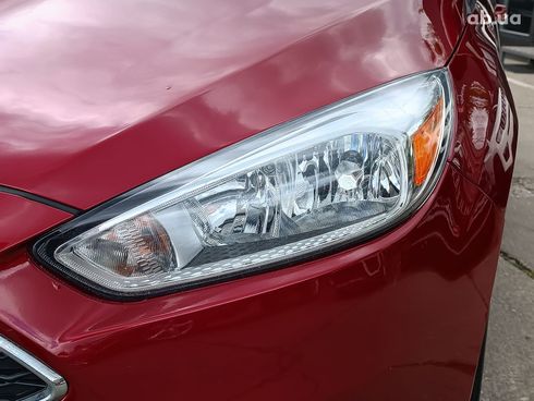 Ford Focus 2015 красный - фото 4