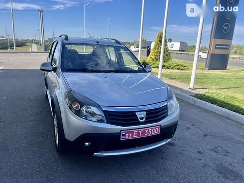 Dacia Sandero Stepway 2012 - фото 2