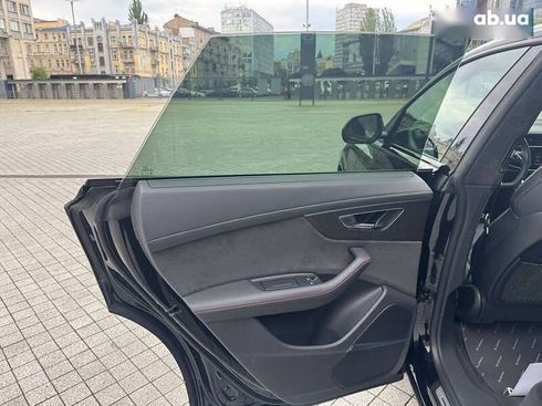 Audi RS Q8 2020 - фото 24