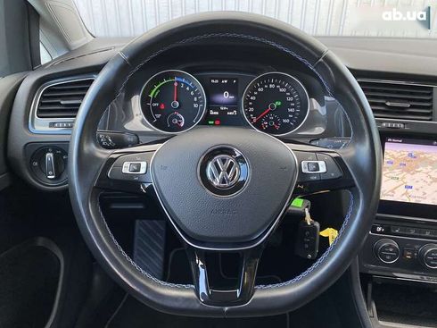 Volkswagen e-Golf 2020 - фото 28