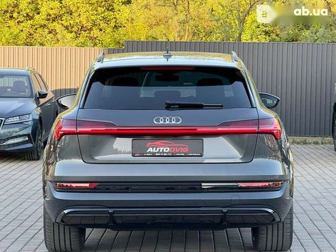 Audi e-tron S 2021 - фото 5