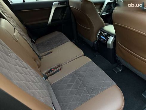 Toyota Land Cruiser Prado 2021 - фото 30