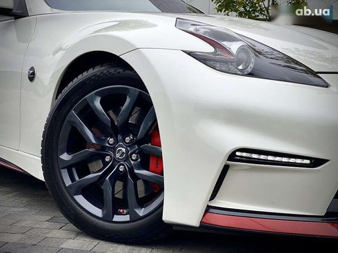 Nissan 370Z 2015 - фото 9
