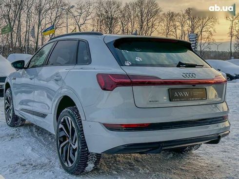 Audi E-Tron 2021 - фото 8