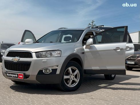 Chevrolet Captiva 2011 серый - фото 26