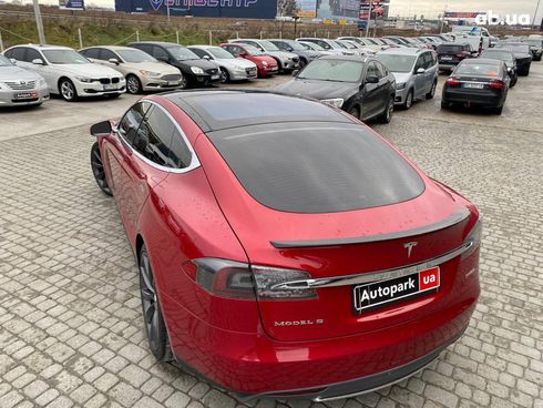 Tesla Model S 2016 красный - фото 14