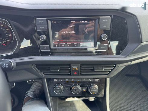 Volkswagen Jetta 2019 - фото 25
