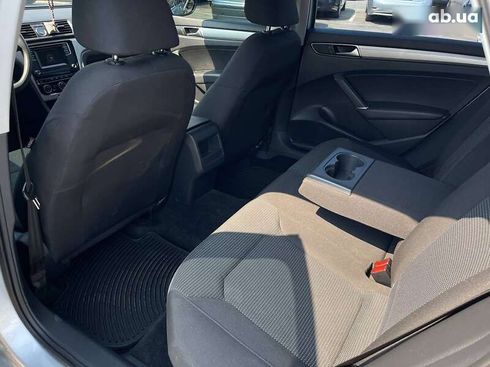 Volkswagen Passat 2016 - фото 27