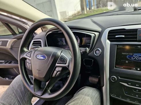 Ford Fusion 2017 - фото 19