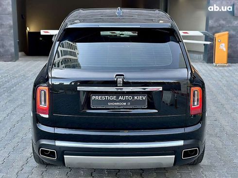 Rolls-Royce Cullinan 2019 - фото 16