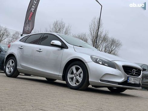 Volvo V40 2014 - фото 6