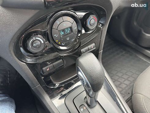 Ford Fiesta 2017 - фото 21