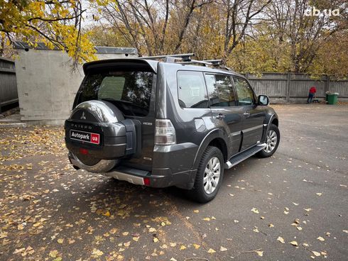 Mitsubishi Pajero Wagon 2011 серый - фото 20