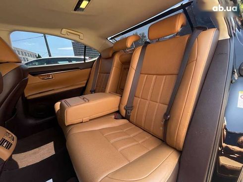 Lexus ES 2016 - фото 23