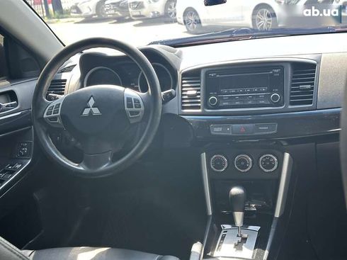 Mitsubishi Lancer 2016 - фото 26