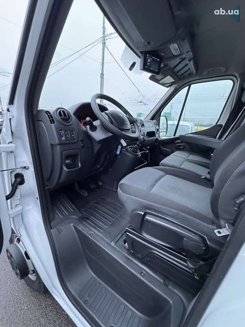 Renault Master 2019 - фото 12