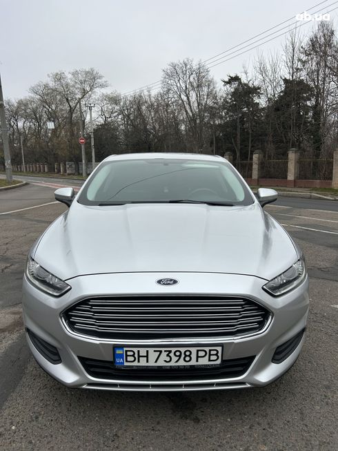 Ford Fusion 2015 серебристый - фото 2