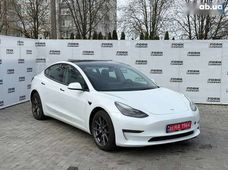 Продаж вживаних Tesla Model 3 - купити на Автобазарі