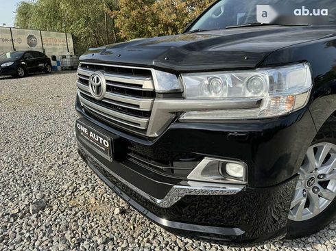 Toyota Land Cruiser 2015 - фото 11