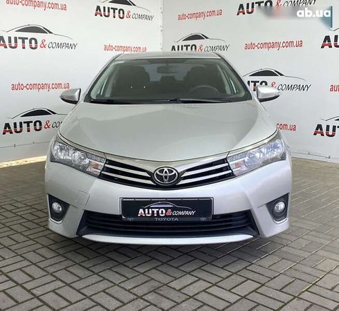 Toyota Corolla 2015 - фото 2