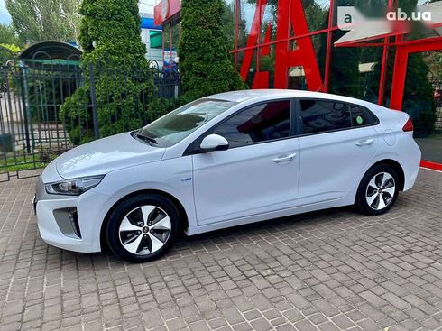 Hyundai Ioniq 2017 - фото 7