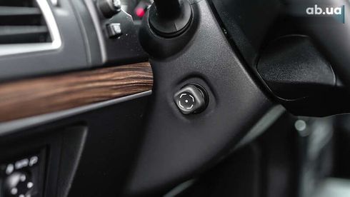 Toyota Land Cruiser Prado 2020 - фото 18