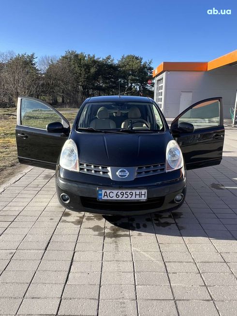 Nissan Note 2006 черный - фото 11