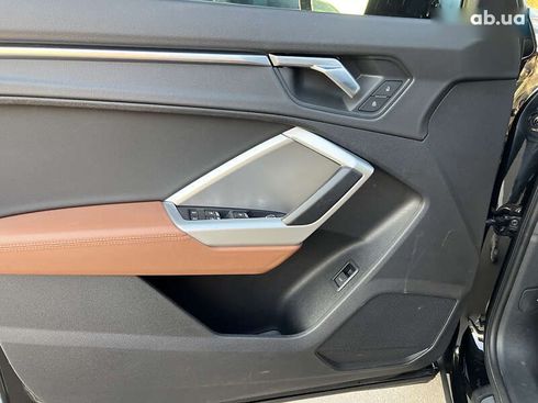 Audi Q3 2019 - фото 17