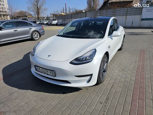 Tesla Model 3 2019 белый - фото 5