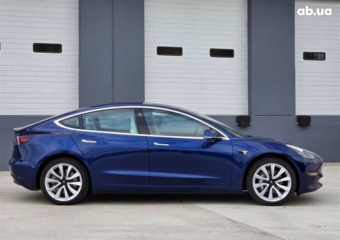 Tesla Model 3 2019 синий - фото 5