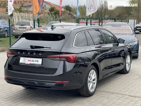 Skoda Octavia 2021 - фото 18