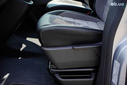 Volkswagen Multivan 2020 - фото 19