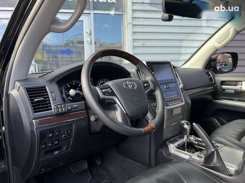 Toyota Land Cruiser 2016 - фото 18