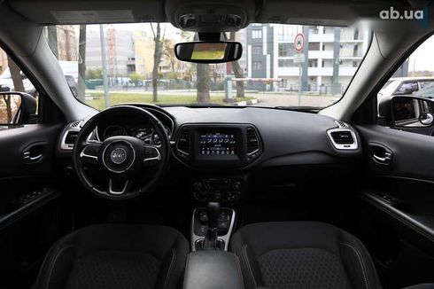 Jeep Compass 2017 - фото 12